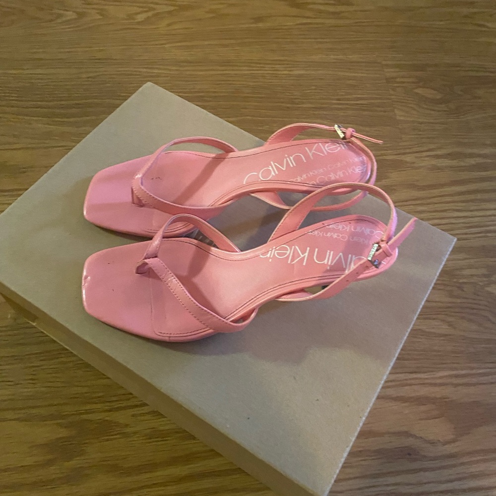 Ck pink kitten heel